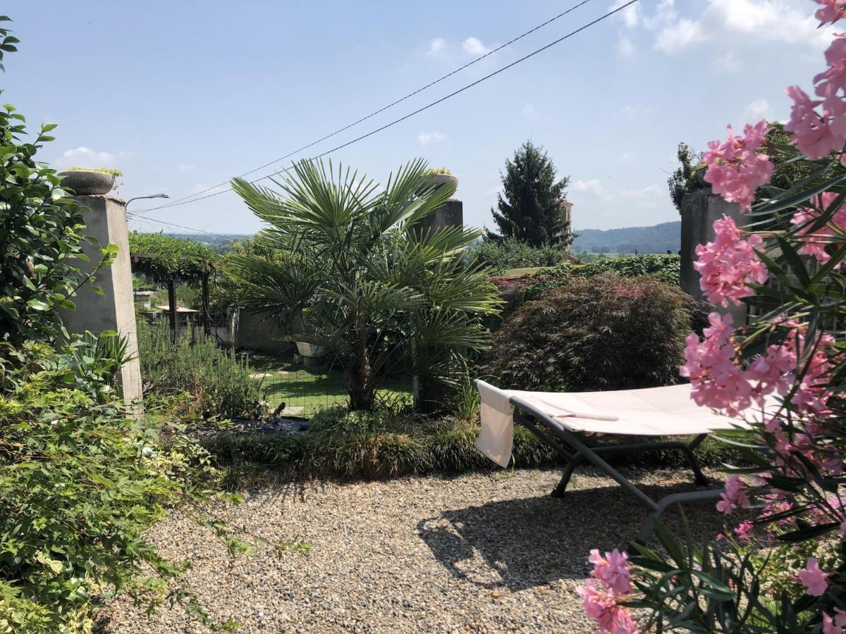La Casa Di Pietro Hotel Cerrione Bagian luar foto