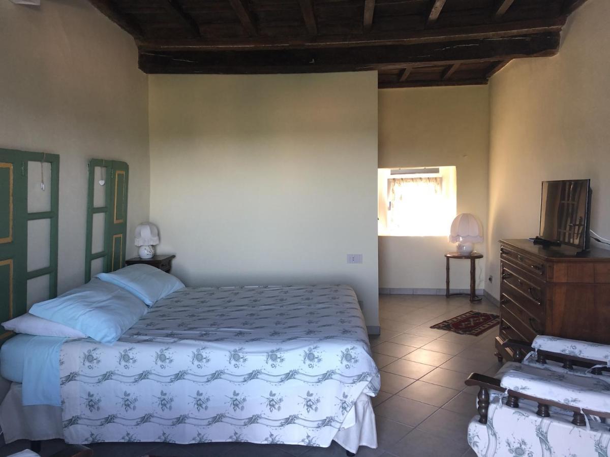 La Casa Di Pietro Hotel Cerrione Bagian luar foto