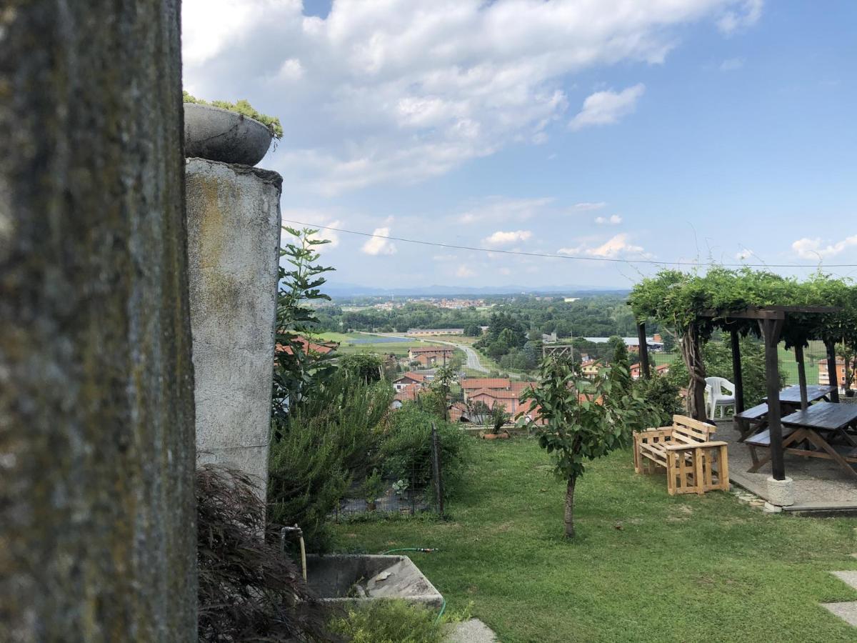 La Casa Di Pietro Hotel Cerrione Bagian luar foto