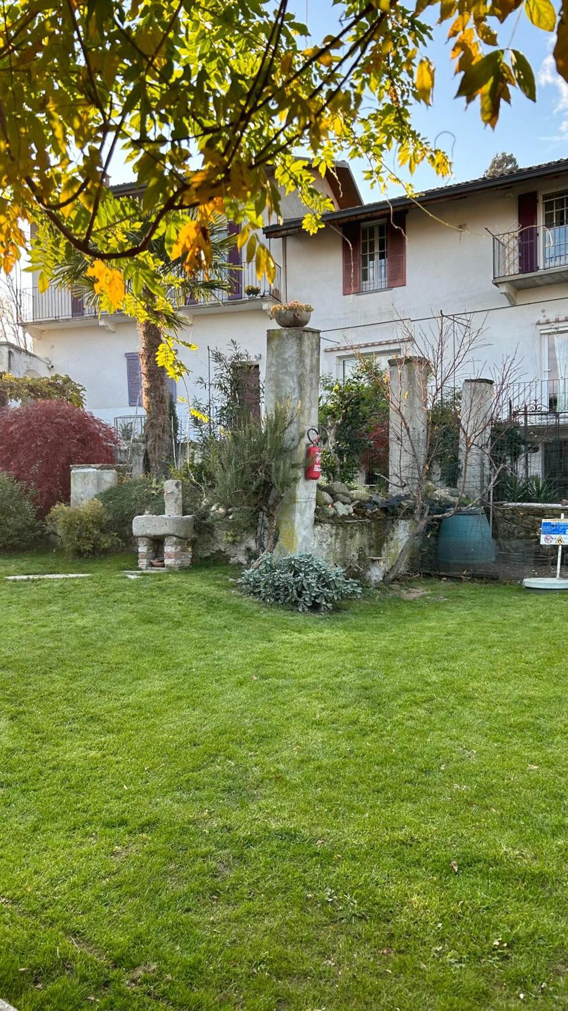 La Casa Di Pietro Hotel Cerrione Bagian luar foto