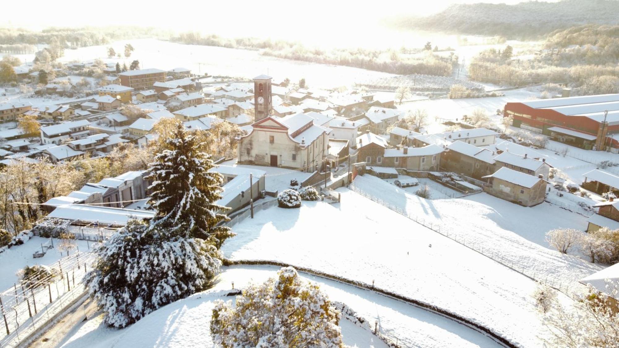 La Casa Di Pietro Hotel Cerrione Bagian luar foto