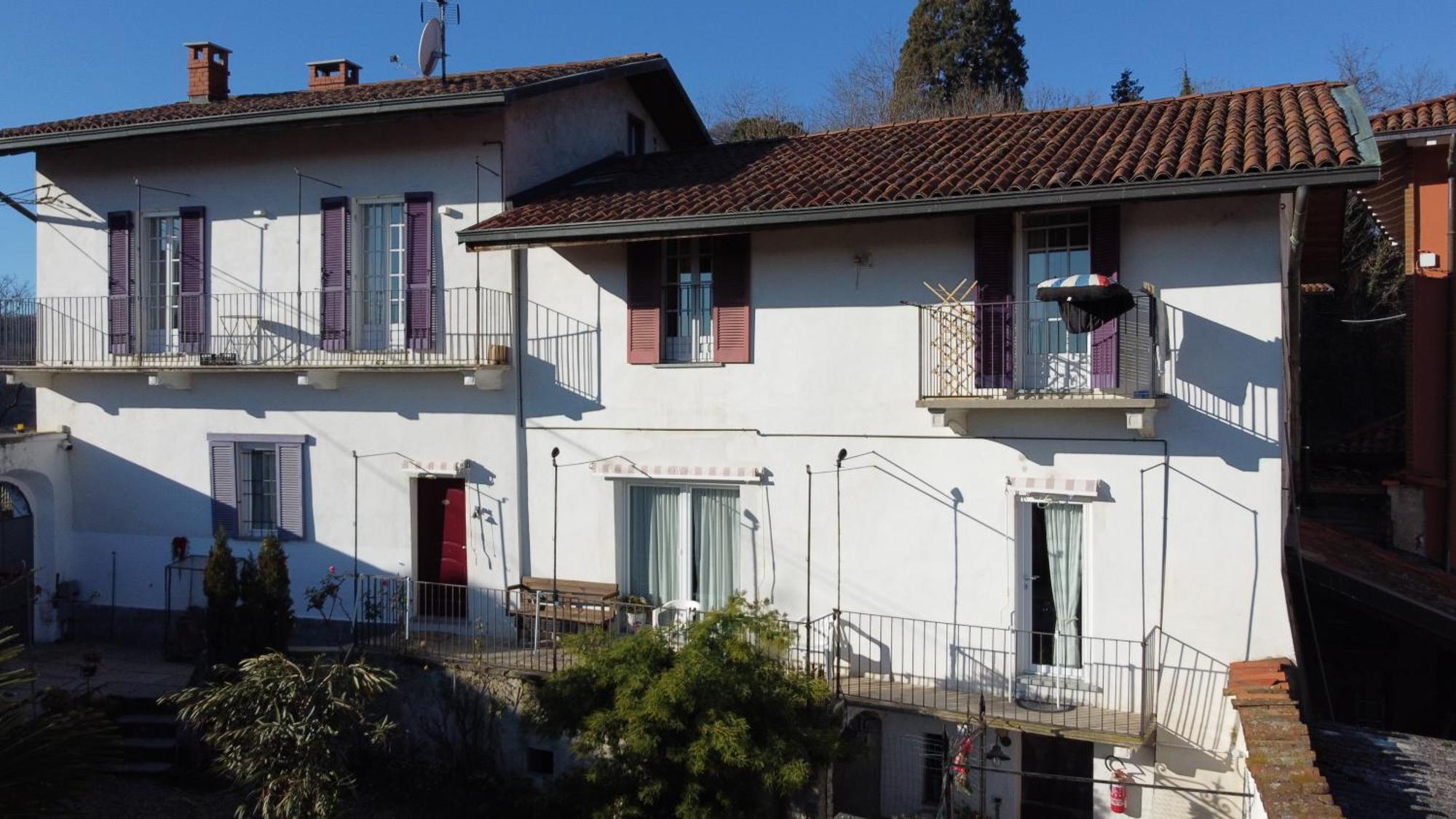 La Casa Di Pietro Hotel Cerrione Bagian luar foto