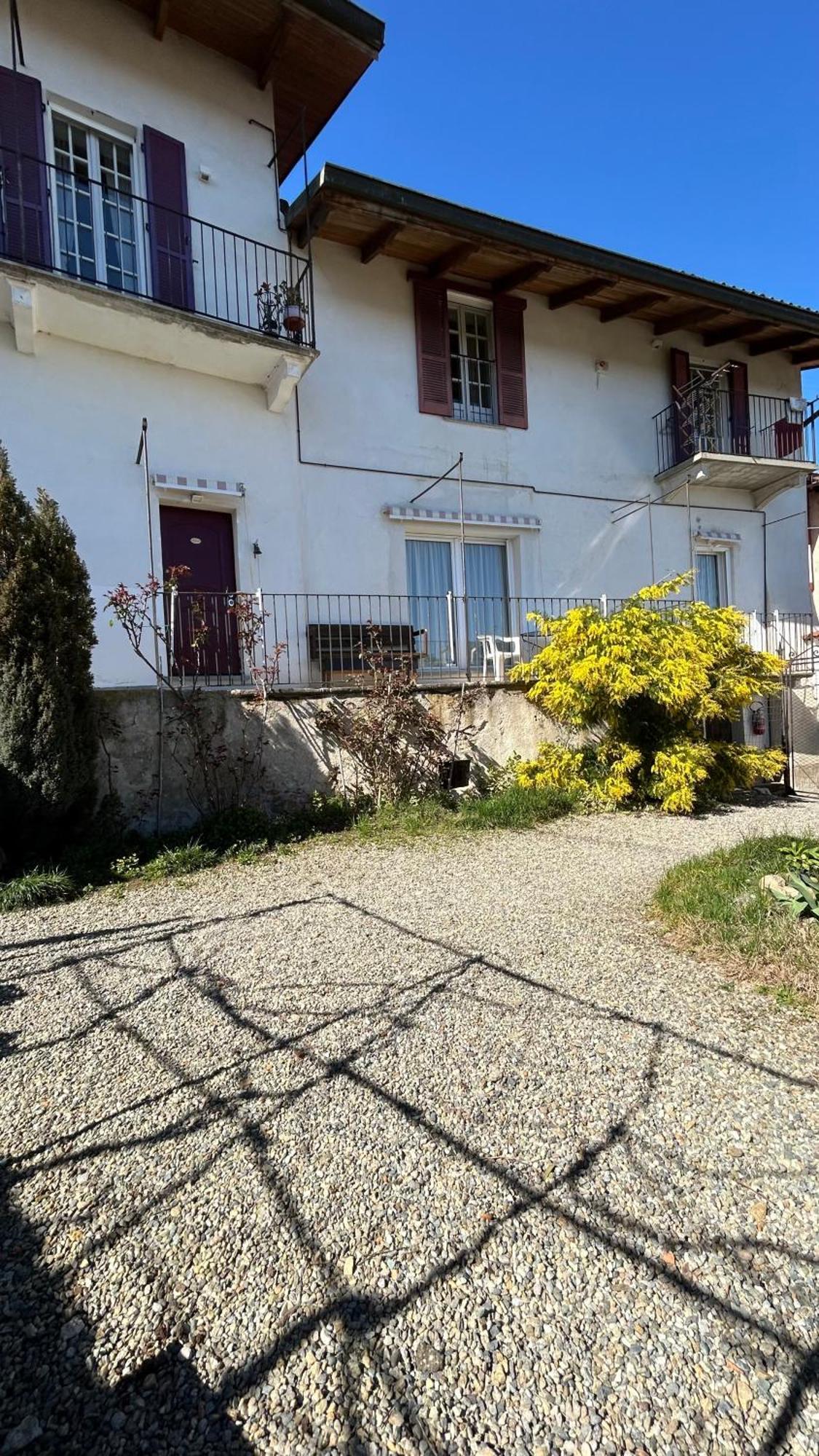 La Casa Di Pietro Hotel Cerrione Bagian luar foto