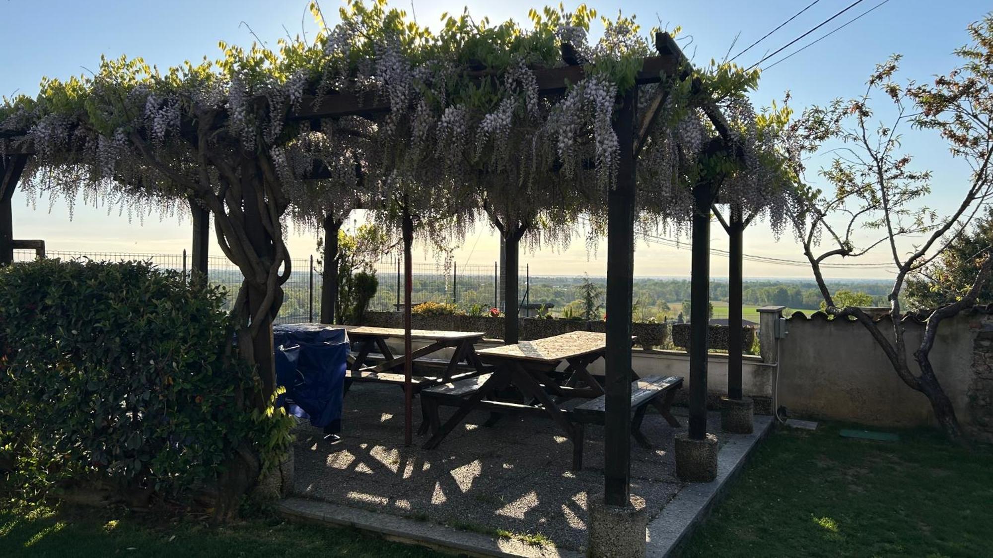 La Casa Di Pietro Hotel Cerrione Bagian luar foto